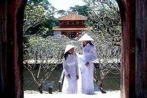 Circuit organisé en groupe - Cambodge -Vietnam - Royaumes d'Indochine